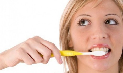 چگونه بعد از عصب کشی از دندان مراقبت کنیم ؟